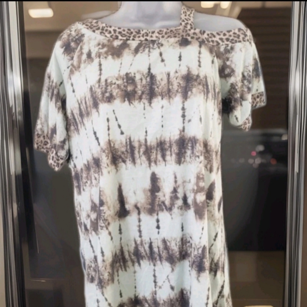Now & Forever Women's XL Cold Shoulder Mint Green Tie Dye Cheetah Print Soft